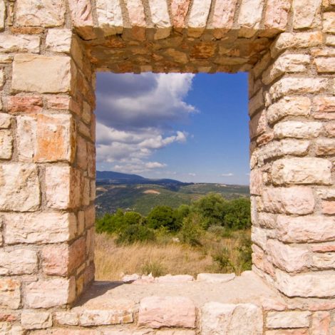 stone-window-600x600